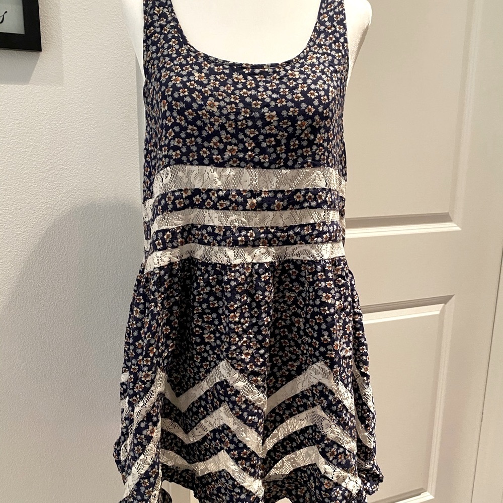 Floral and lace slip dress - Picture 6 of 7